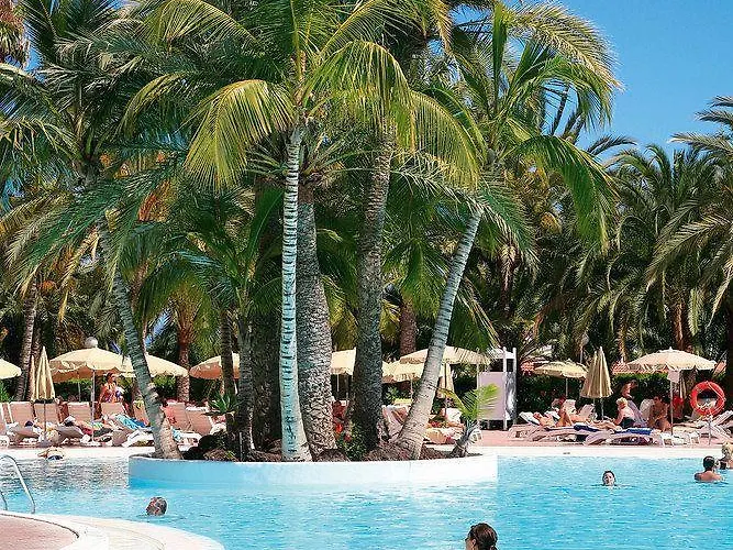 Готель Riu Papayas